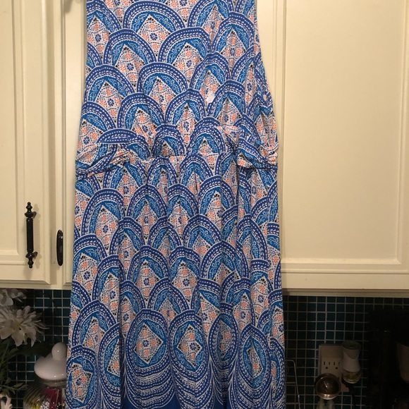 Dress - Picture 4 of 4